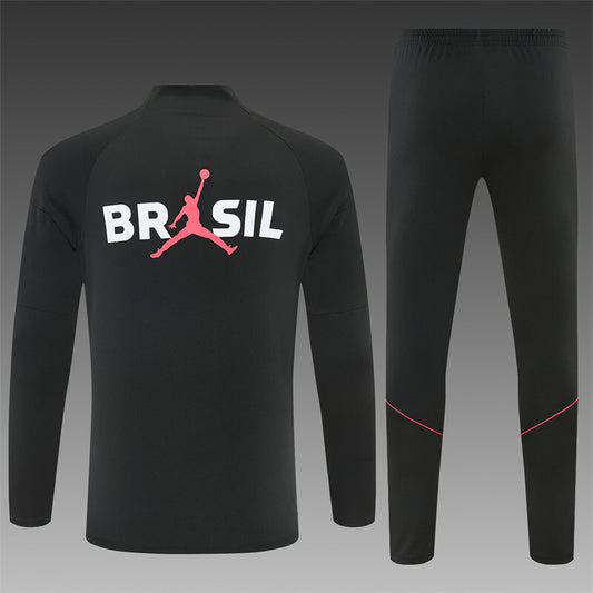 Conjunto Brasil 2026/2027 – Negro/Rojo Entrenamiento