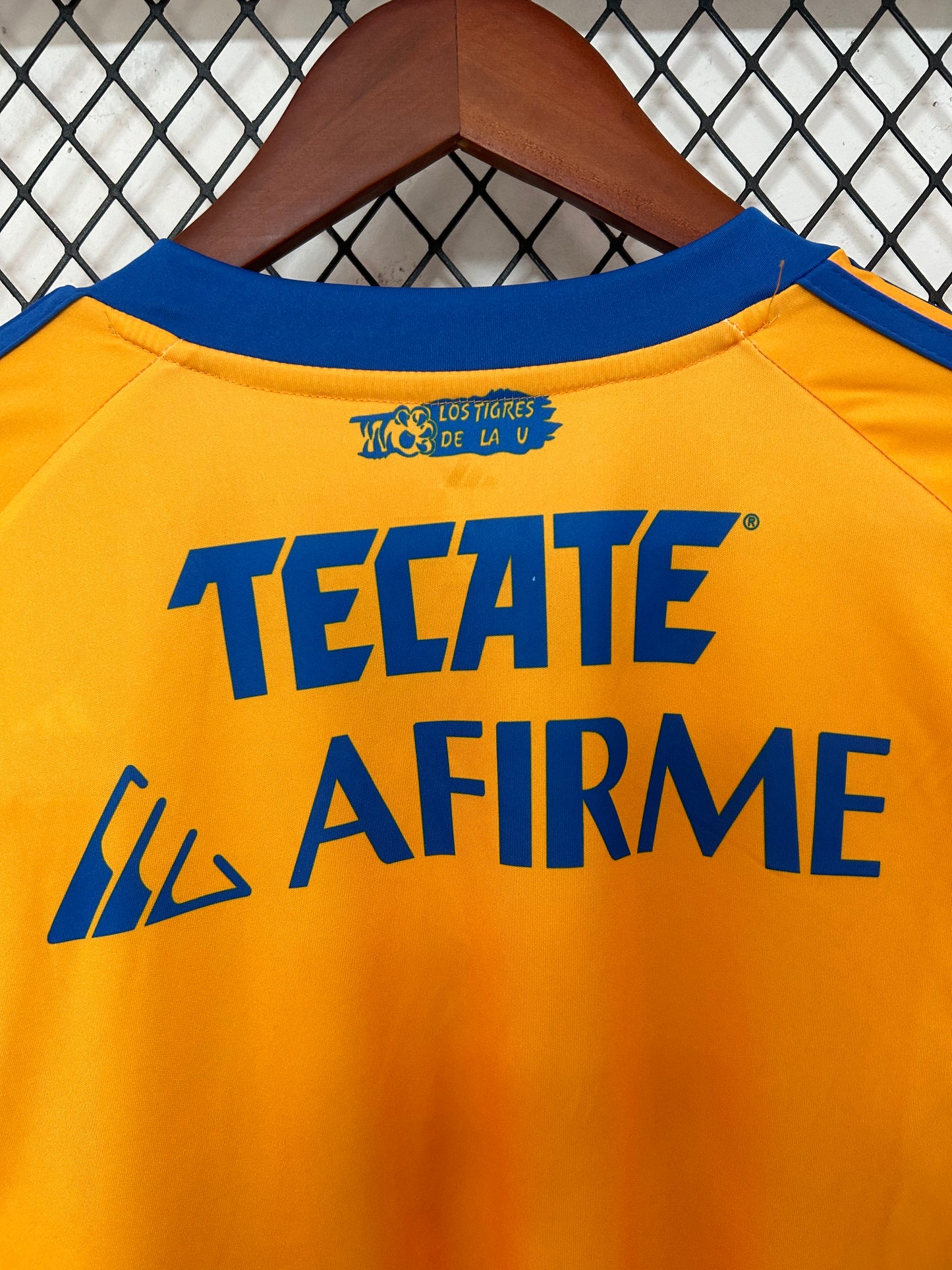 CAMISETA TIGRES UANL 25/26 – EDICIÓN ESPECIAL 1960-2025