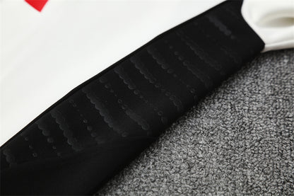 LIVERPOOL FC – KIT DE ENTRENAMIENTO 2025/26