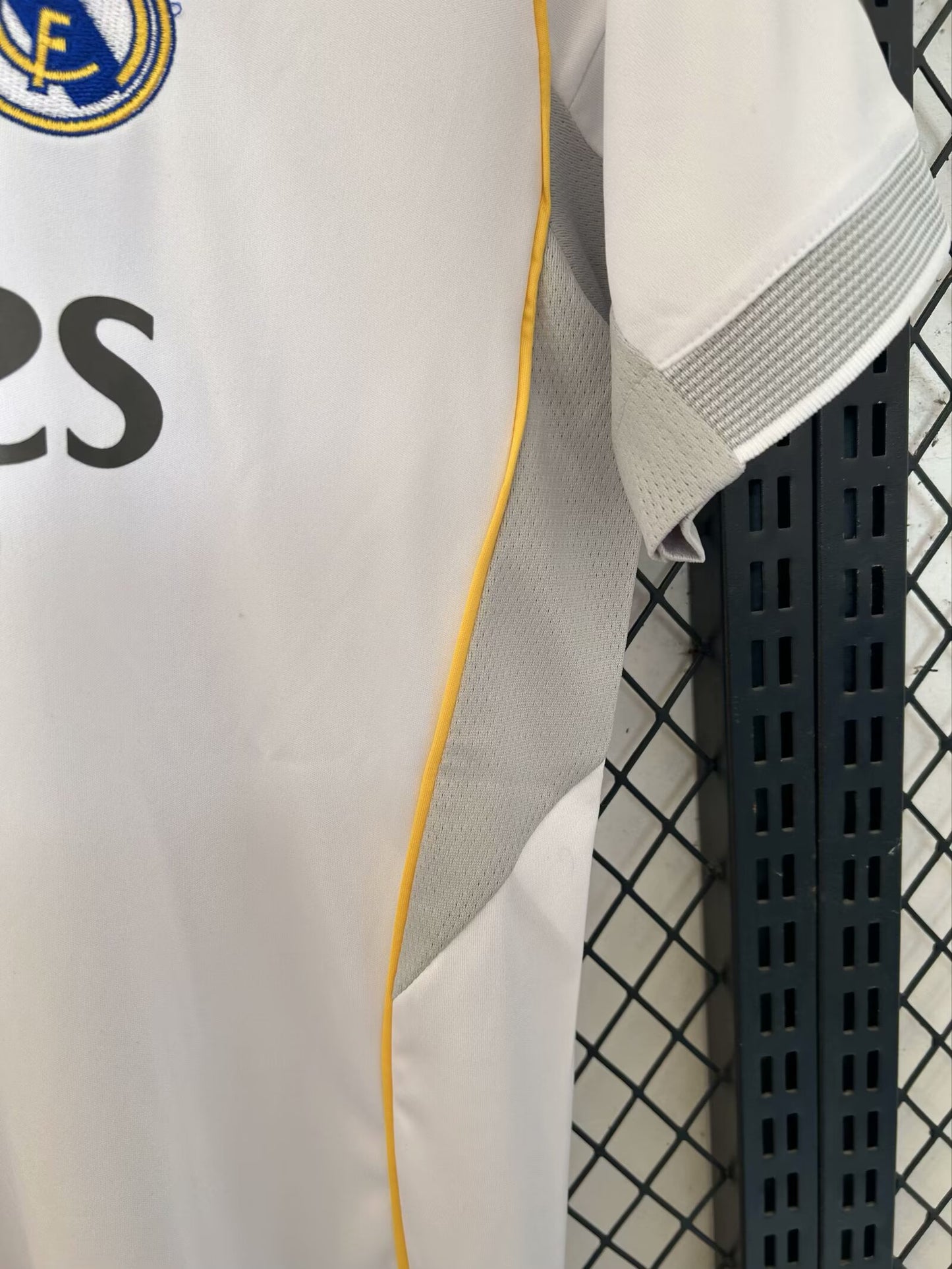 REAL MADRID 2025/2026 – CAMISETA LOCAL