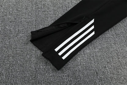 REAL MADRID – CONJUNTO DE ENTRENAMIENTO NEGRO 2025/26