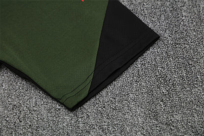 Set Oficial Bayern Múnich Cuarta Equipación 25/26 – Estilo Militar, Espíritu de Campeón