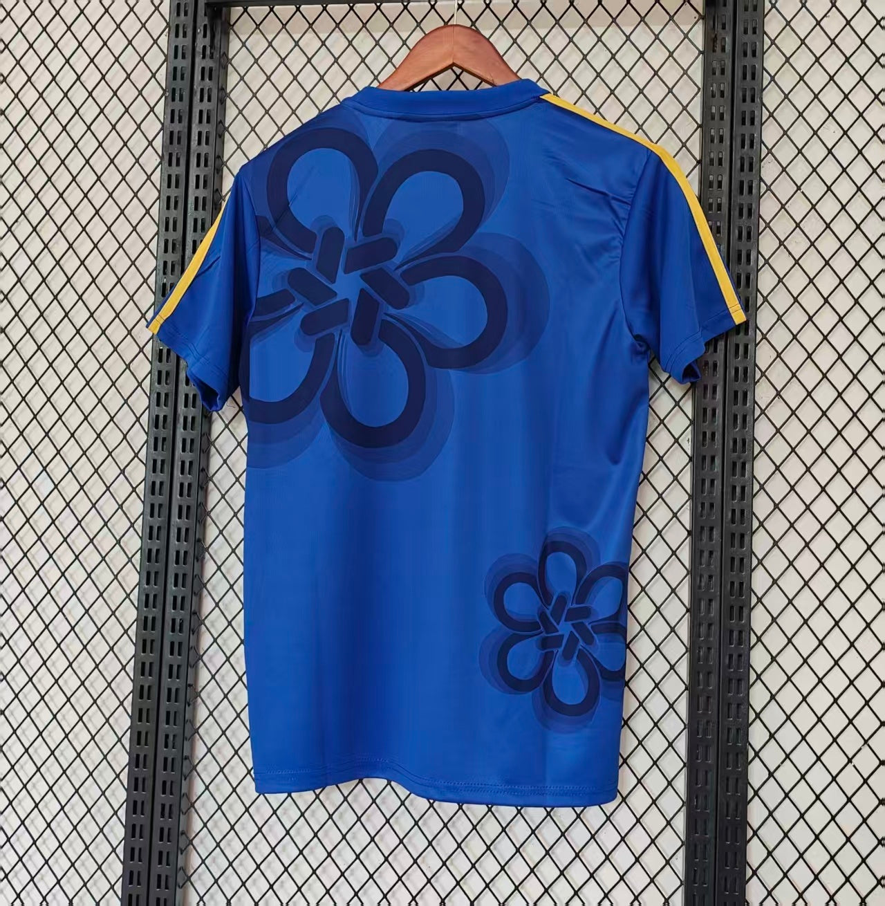 Camiseta Real Madrid 2026/2027 Edición Especial Azul – Diseño Floral Adidas Originals