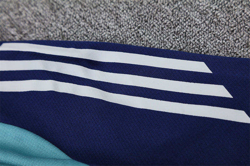 Set Oficial Arsenal Tercera Equipación 25/26 – Frescura Gunners en Azul Turquesa