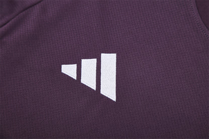 Set Oficial Manchester United Tercera Equipación 25/26 – Elegancia Oscura, Espíritu Red Devil