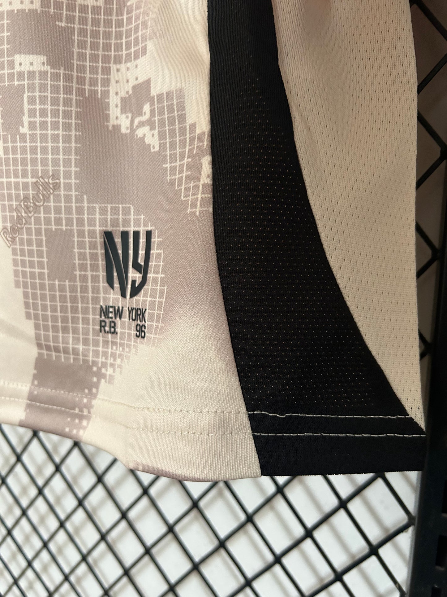 NEW YORK RED BULLS 25/26 – CAMISETA ESPECIAL "DIGITAL CAMO"