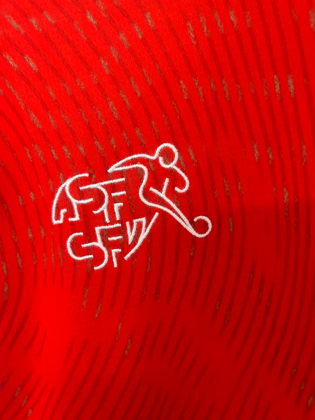 Camiseta Suiza 2025/2026 Local – Roja Oficial