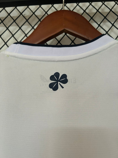 Camiseta Irlanda 2025/2026 Alternativa – Blanca con diseño geométrico