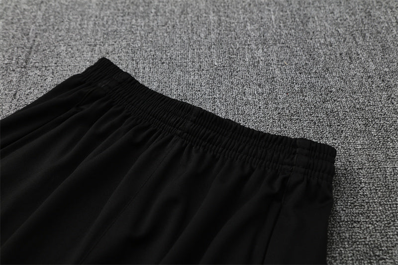 LIVERPOOL FC – KIT DE ENTRENAMIENTO 2025/26