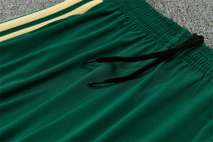 Conjunto Real Madrid 2026/2027 – Verde/Beige Entrenamiento