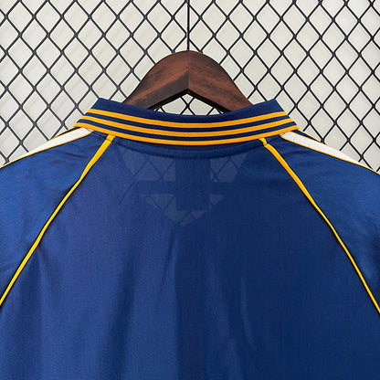 Camiseta Retro Real Madrid 1999/2000 – Segunda Equipación “Champions Glory”