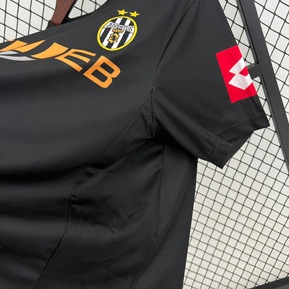 Camiseta Juventus Away Lotto – Fastweb (2003-2004)