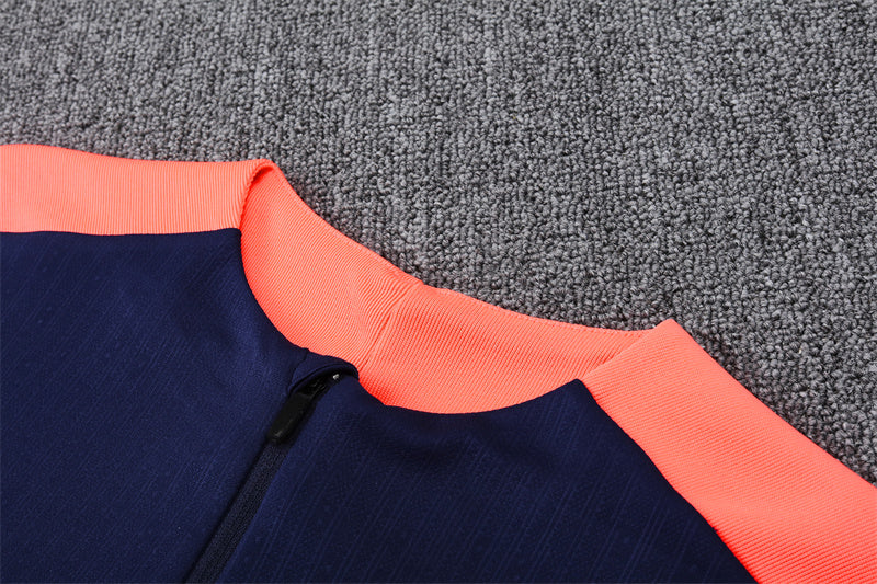 Chándal FC Barcelona - Elegancia Azul y Coral
