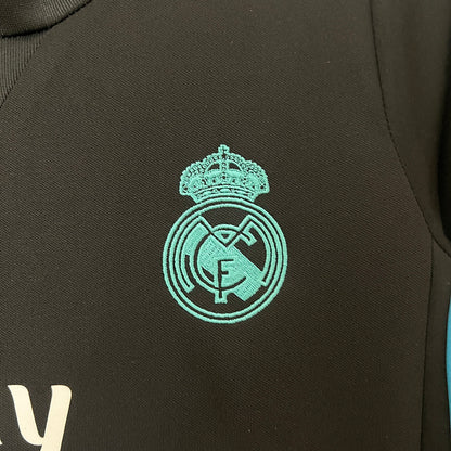 Conjunto Infantil Real Madrid Tercera Equipación – Fly Emirates (Temporada 2017/18)