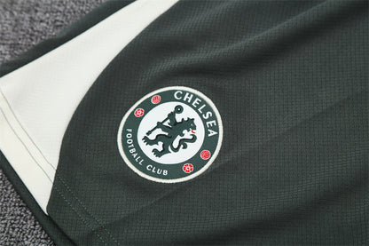 Set Oficial Chelsea Cuarta Equipación 25/26 – Minimalismo y Fuerza en Verde Oscuro