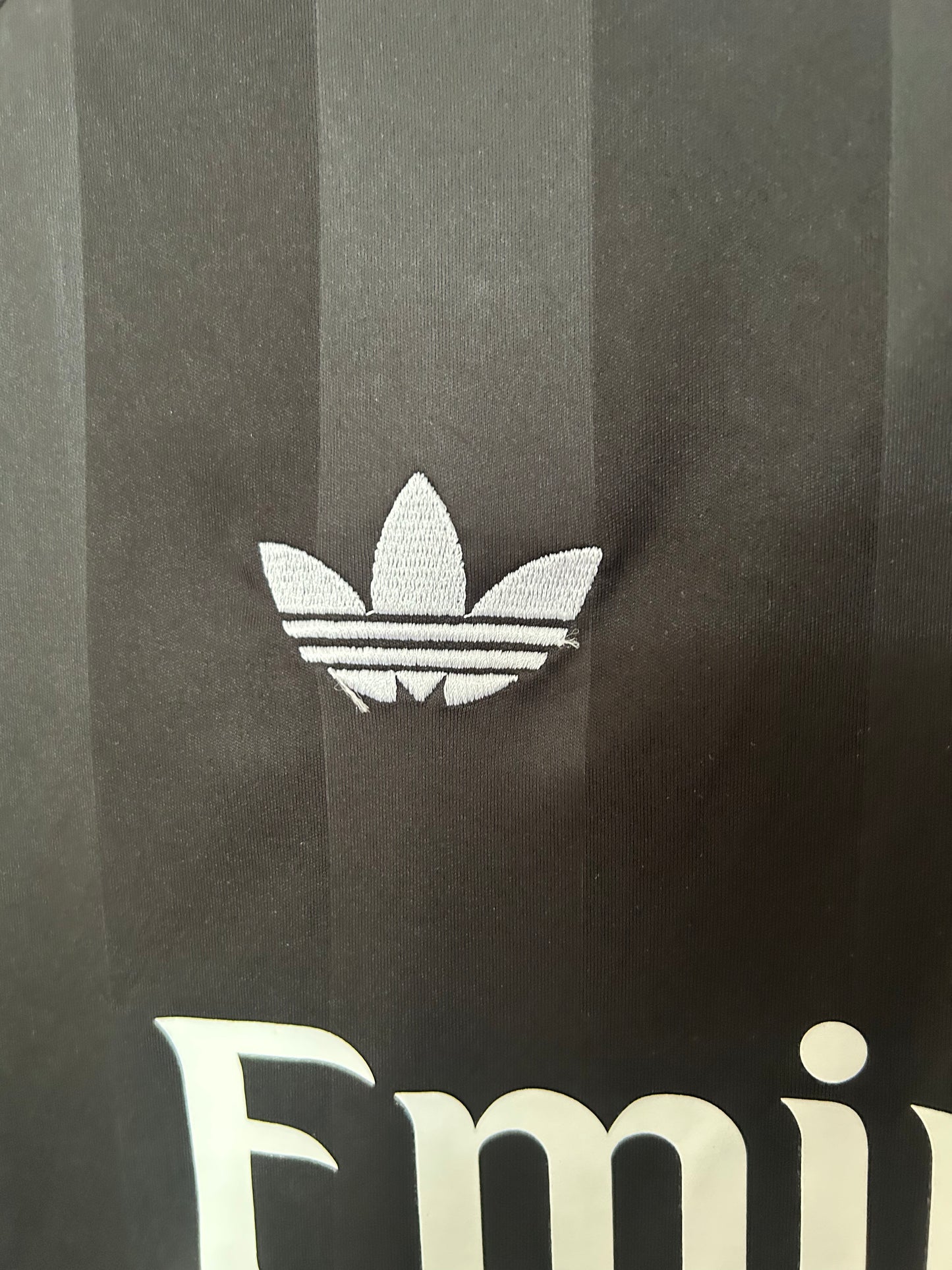 Camiseta Oficial Real Madrid 25/26 – Tercera Equipación