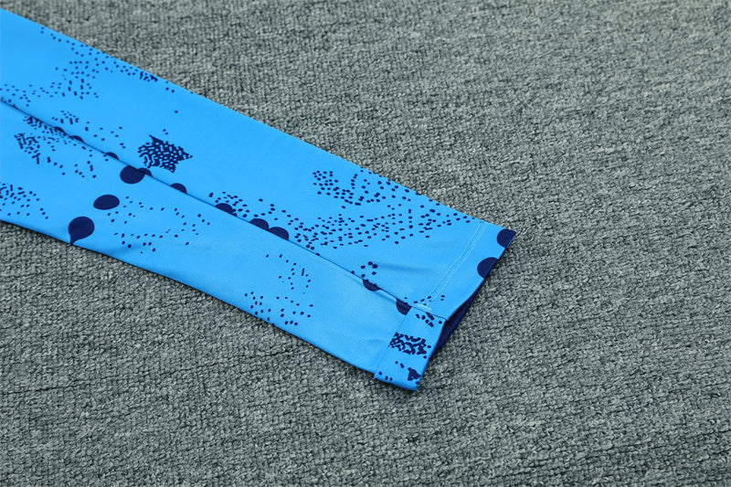 Conjunto Deportivo del Chelsea FC - Edición Azul Claro con Diseño Abstracto