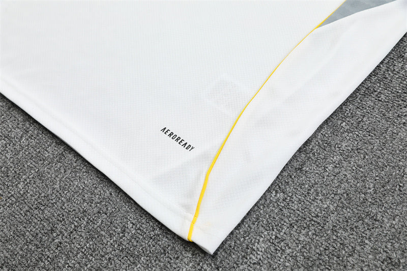 Real Madrid 25/26 Local – Tradición Blanca con Toques Modernos