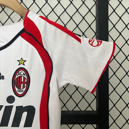 Conjunto Infantil AC Milan Retro – Final Champions League 2007