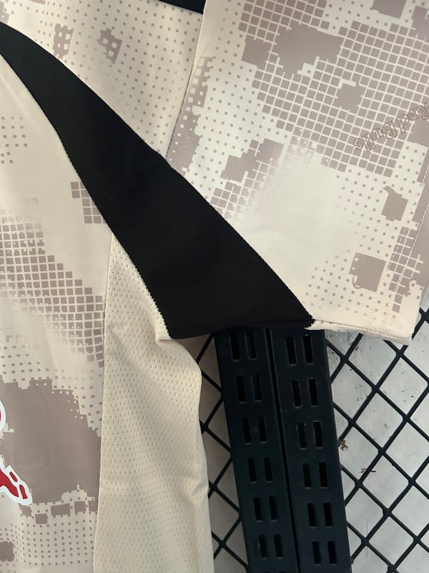 NEW YORK RED BULLS 25/26 – CAMISETA ESPECIAL "DIGITAL CAMO"
