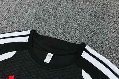 Conjunto Liverpool Entrenamiento Negro 26/27