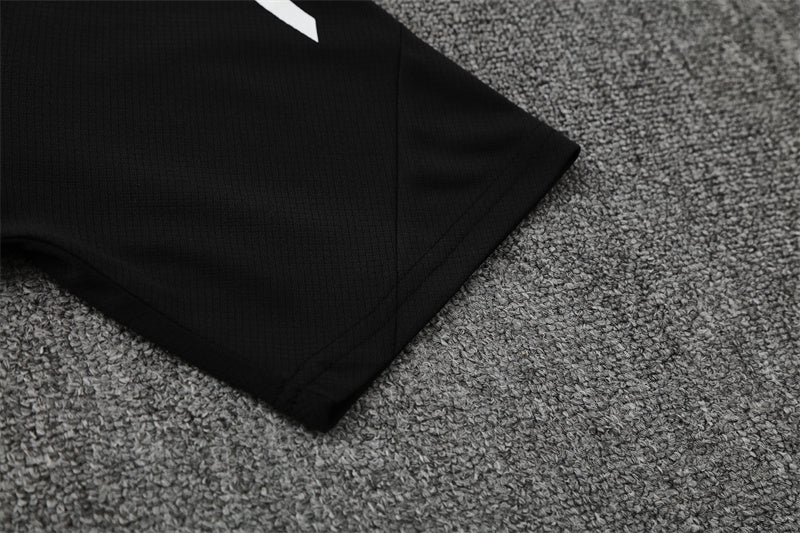 Set Oficial Inter Miami Local 25/26 – Estilo Total Black con Detalles de Precisión