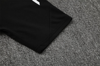 Set Oficial Inter Miami Local 25/26 – Estilo Total Black con Detalles de Precisión