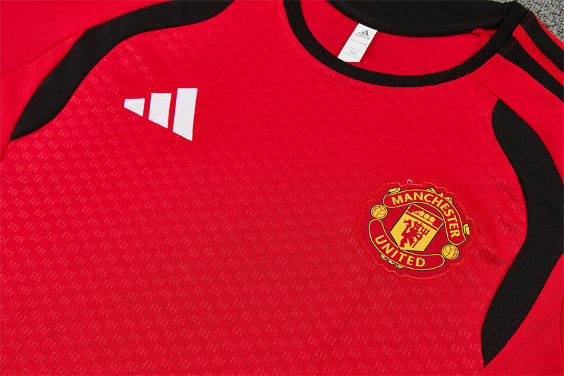 Conjunto Manchester United Entrenamiento Rojo y Negro 26/27