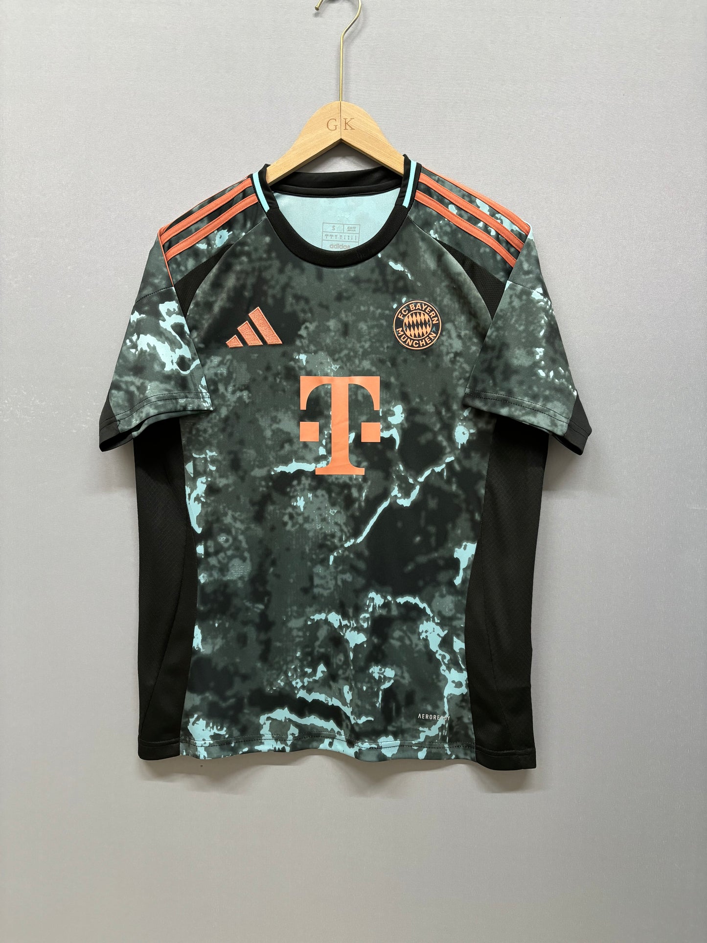 Camiseta Alternativa del Bayern Múnich 2023/2024