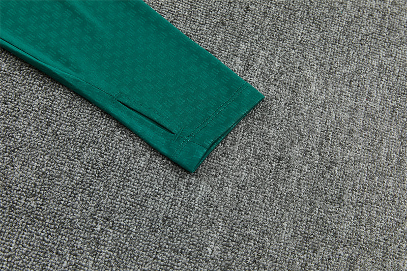 Chándal Real Madrid Verde y Rosa – Adidas – Conjunto de Entrenamiento