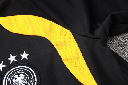 Chándal Selección Alemania Entrenamiento 26/27 – Negro, Rojo y Amarillo