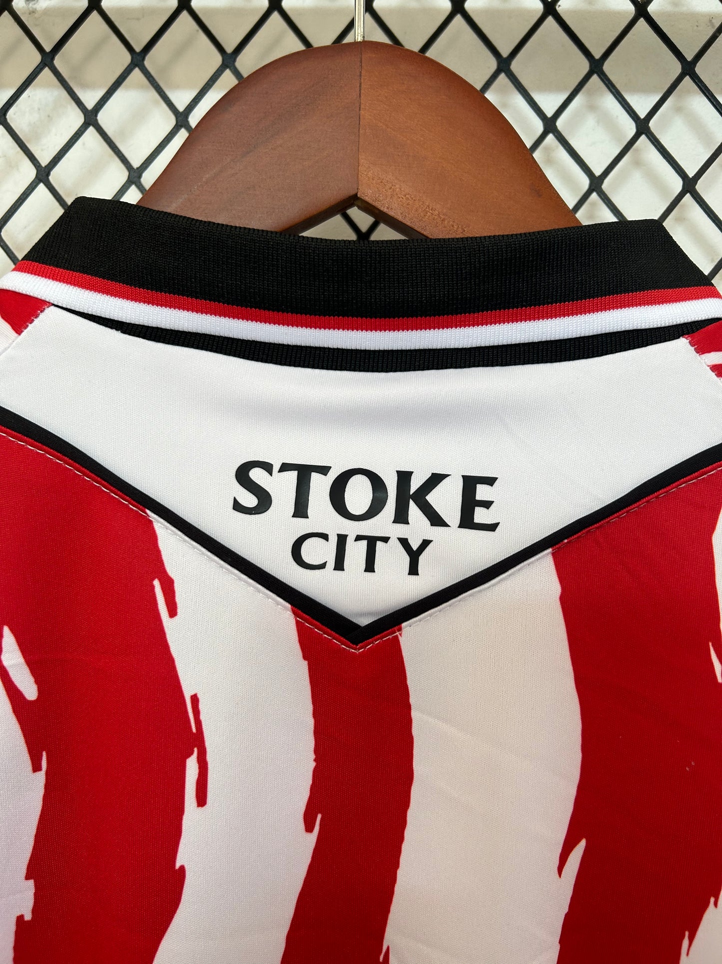 STOKE CITY 2025/26 – CAMISETA LOCAL
