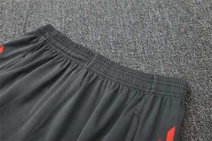 Set Oficial Bayern Múnich Tercera Equipación 25/26 – Intensidad Alemana en Naranja y Gris