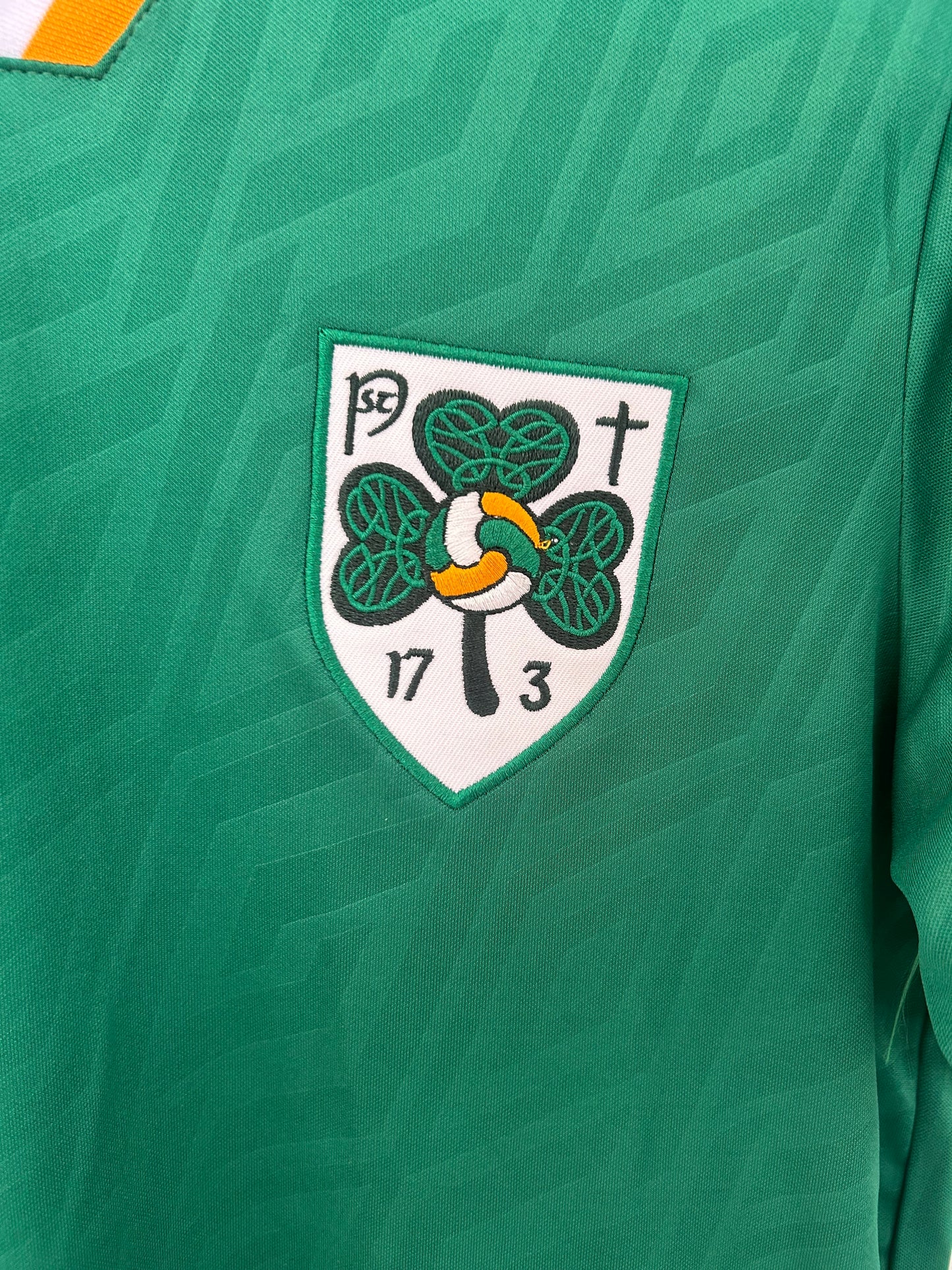Camiseta Irlanda Retro 1990 – Verde Clásica