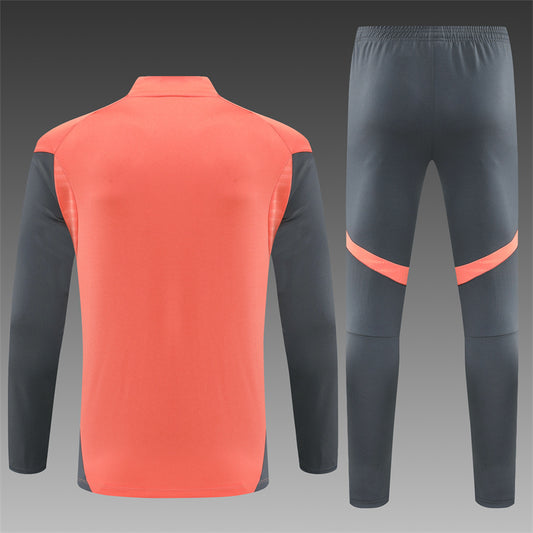 FC BAYERN MÜNCHEN – TRAINING KIT 2025/26