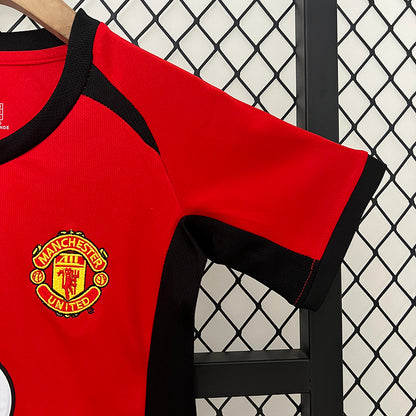 Conjunto Manchester United Kids Nike – Vodafone (2002-2004)