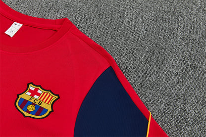 Conjunto FC Barcelona Entrenamiento 26/27 – Rojo, Azul Marino y Amarillo