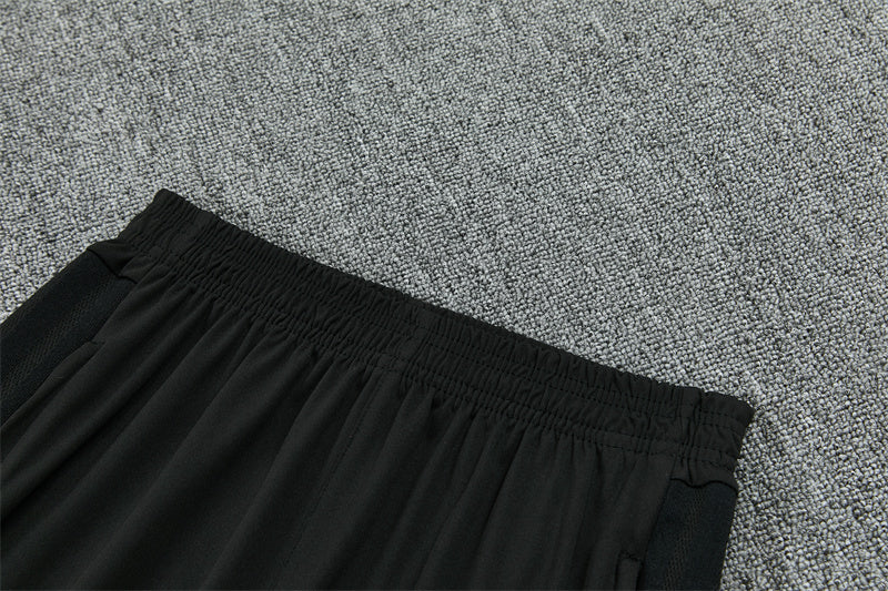 Conjunto Liverpool 2026/2027 – Negro Total Entrenamiento