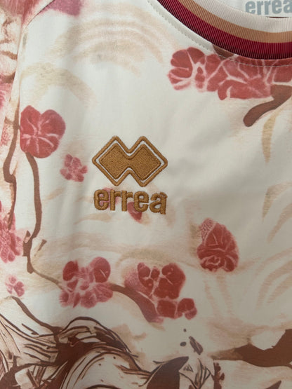 Camiseta Especial Diseño Floral y Caballo – Edición Premium