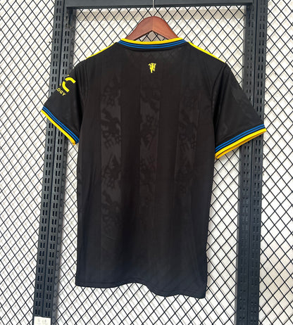MANCHESTER UNITED 25/26 – TERCER UNIFORME