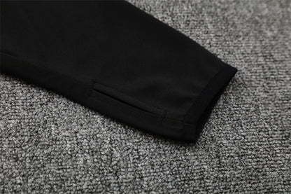 LIVERPOOL FC – KIT DE ENTRENAMIENTO 2025/26