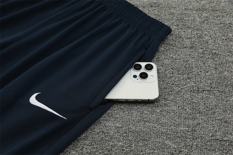 Conjunto Deportivo del Chelsea FC - Edición Azul Claro con Diseño Abstracto