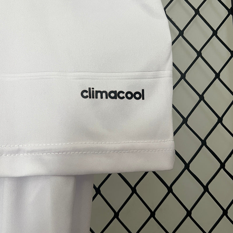 Conjunto Infantil Real Madrid Local – Era Fly Emirates