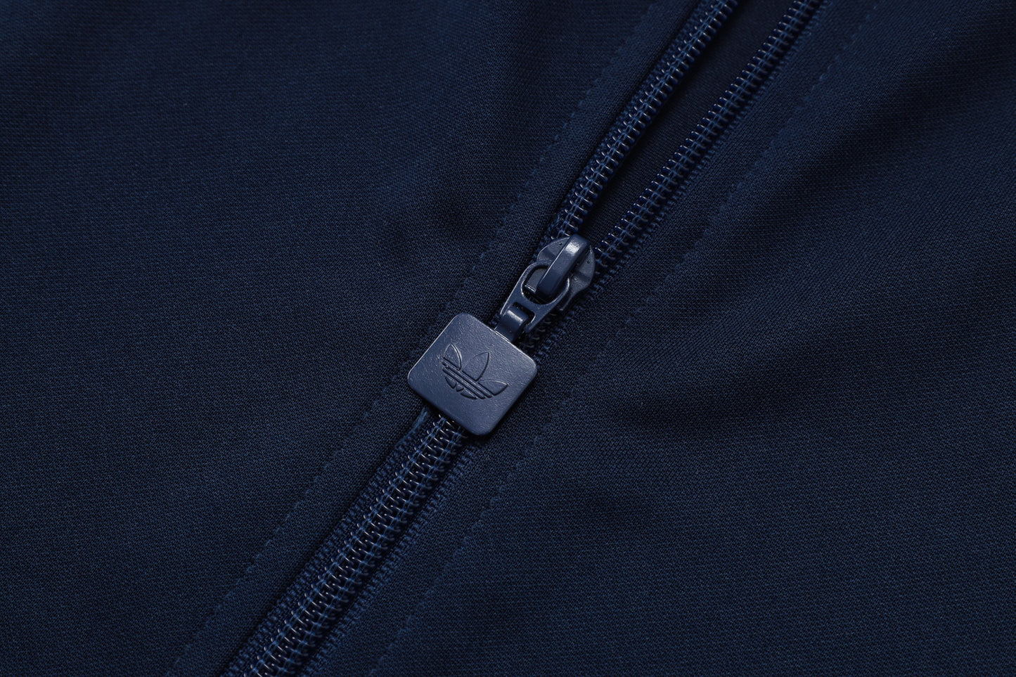 Chándal Juventus Retro Azul Marino Dorado 2025/2026