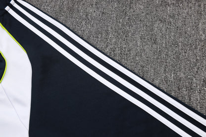 Chándal Real Madrid 2025/2026 – Azul Marino con Detalles Blancos y Amarillos
