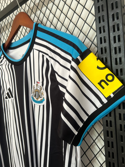 Camiseta Newcastle United Local 26/27 – Negra y Blanca
