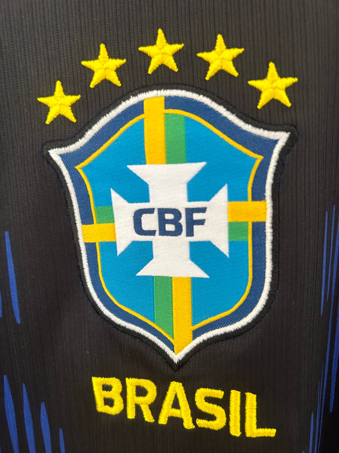 Camiseta Brasil 2025/2026 Alternativa – Diseño Moderno