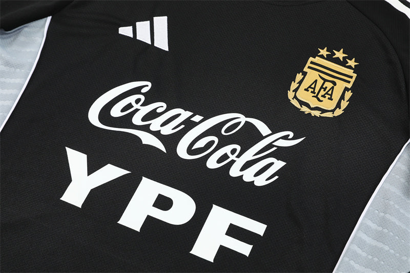 Argentina 25/26 – Negro & Blanco (Entrenamiento)