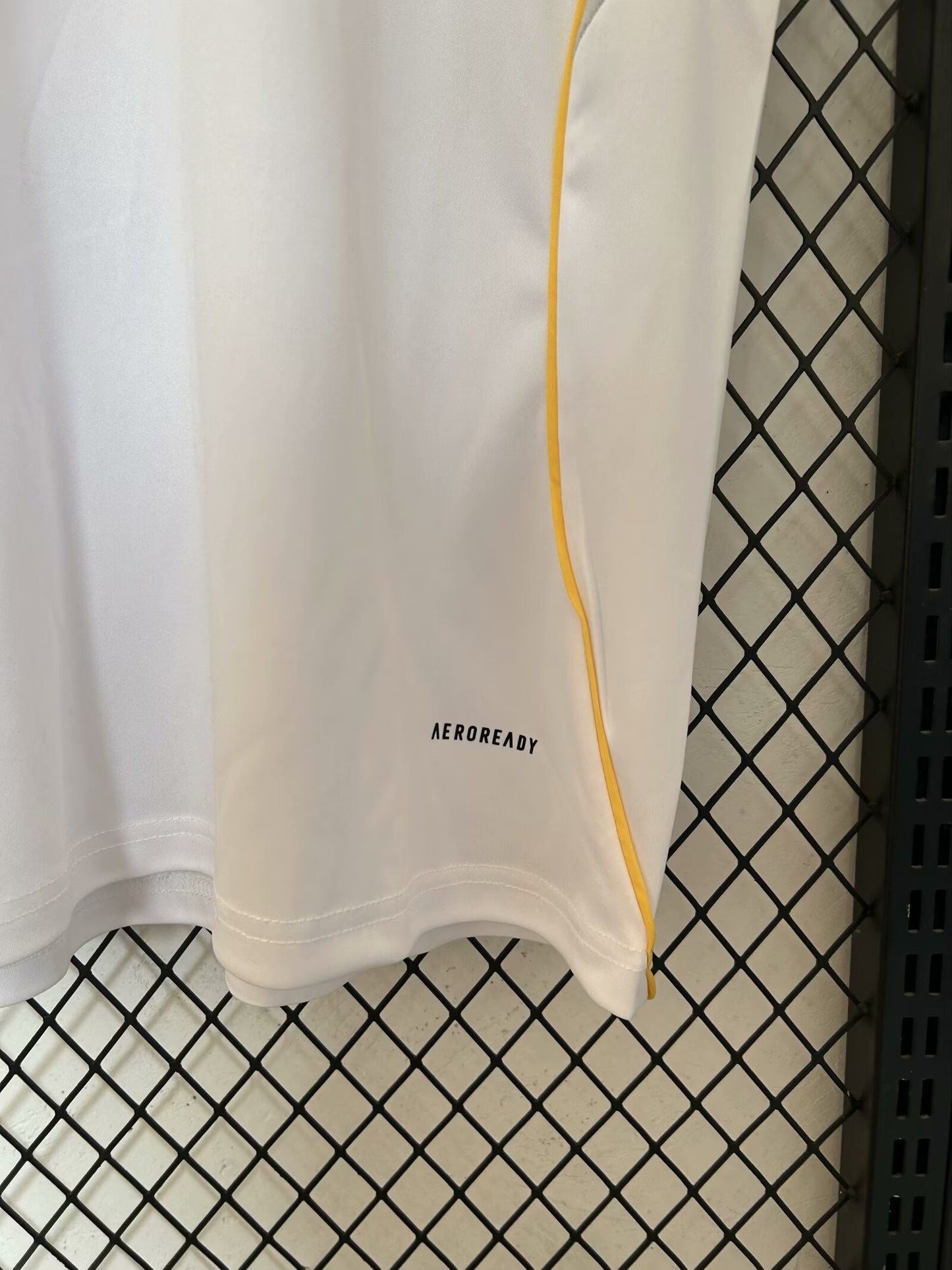 REAL MADRID 2025/2026 – CAMISETA LOCAL