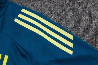 Chándal Juventus FC 2025/2026 – Azul Marino con Detalles Amarillos